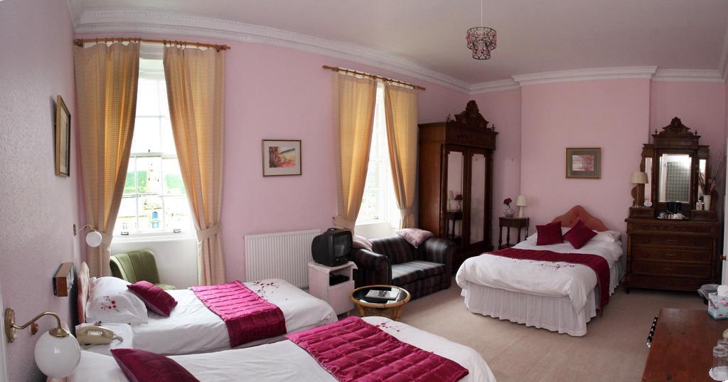 The County Hotel Банф Екстериор снимка