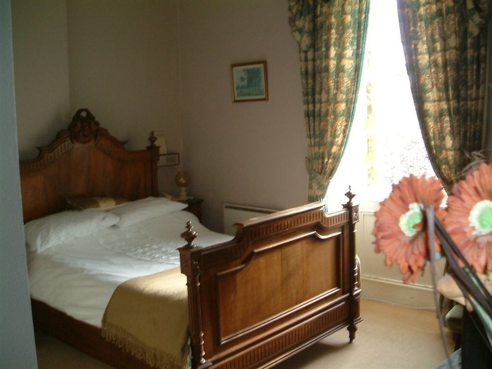 The County Hotel Банф Екстериор снимка