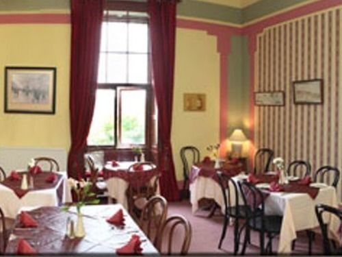 The County Hotel Банф Екстериор снимка